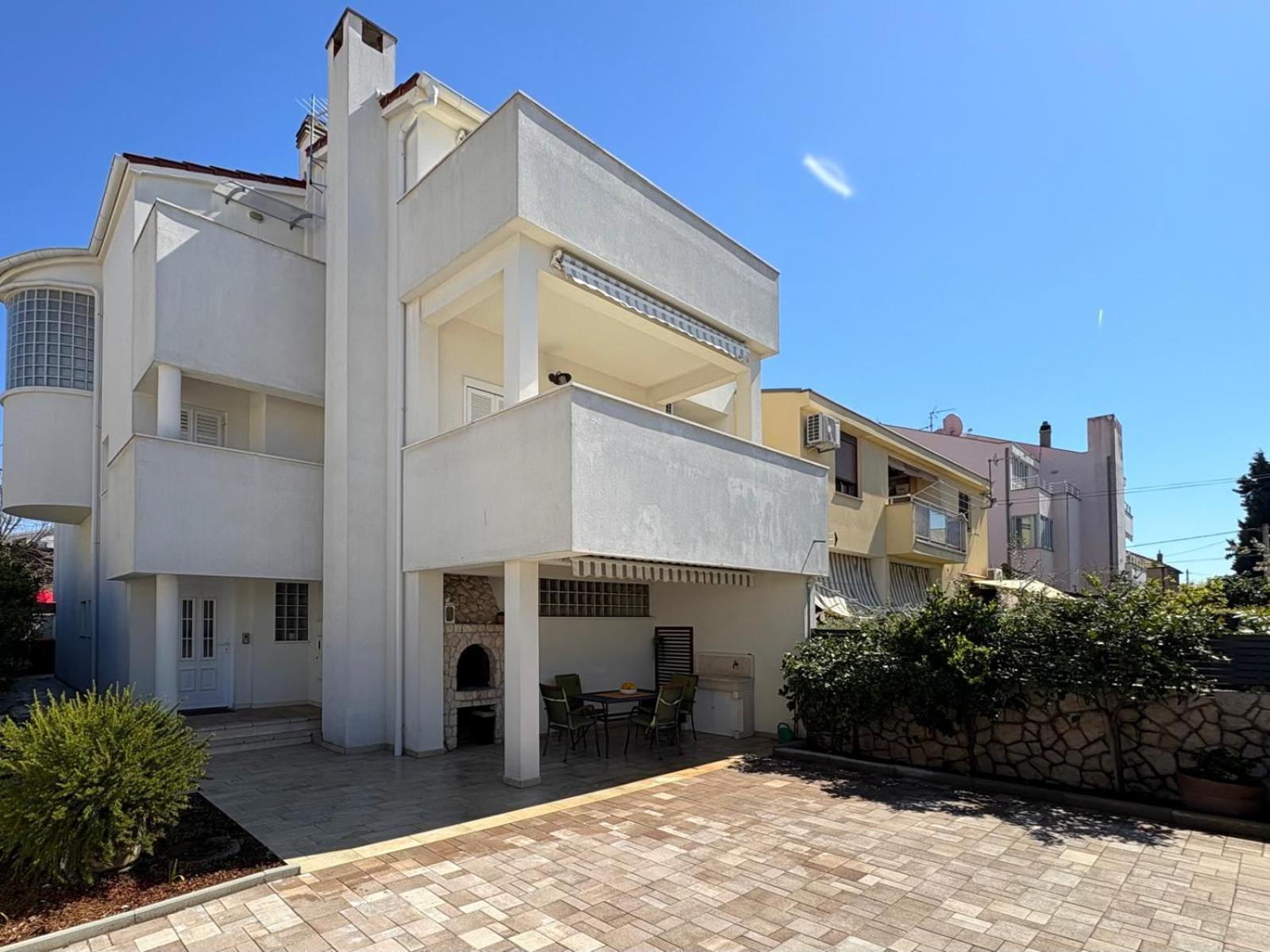 Spacious Chic Residence 扎达尔 外观 照片